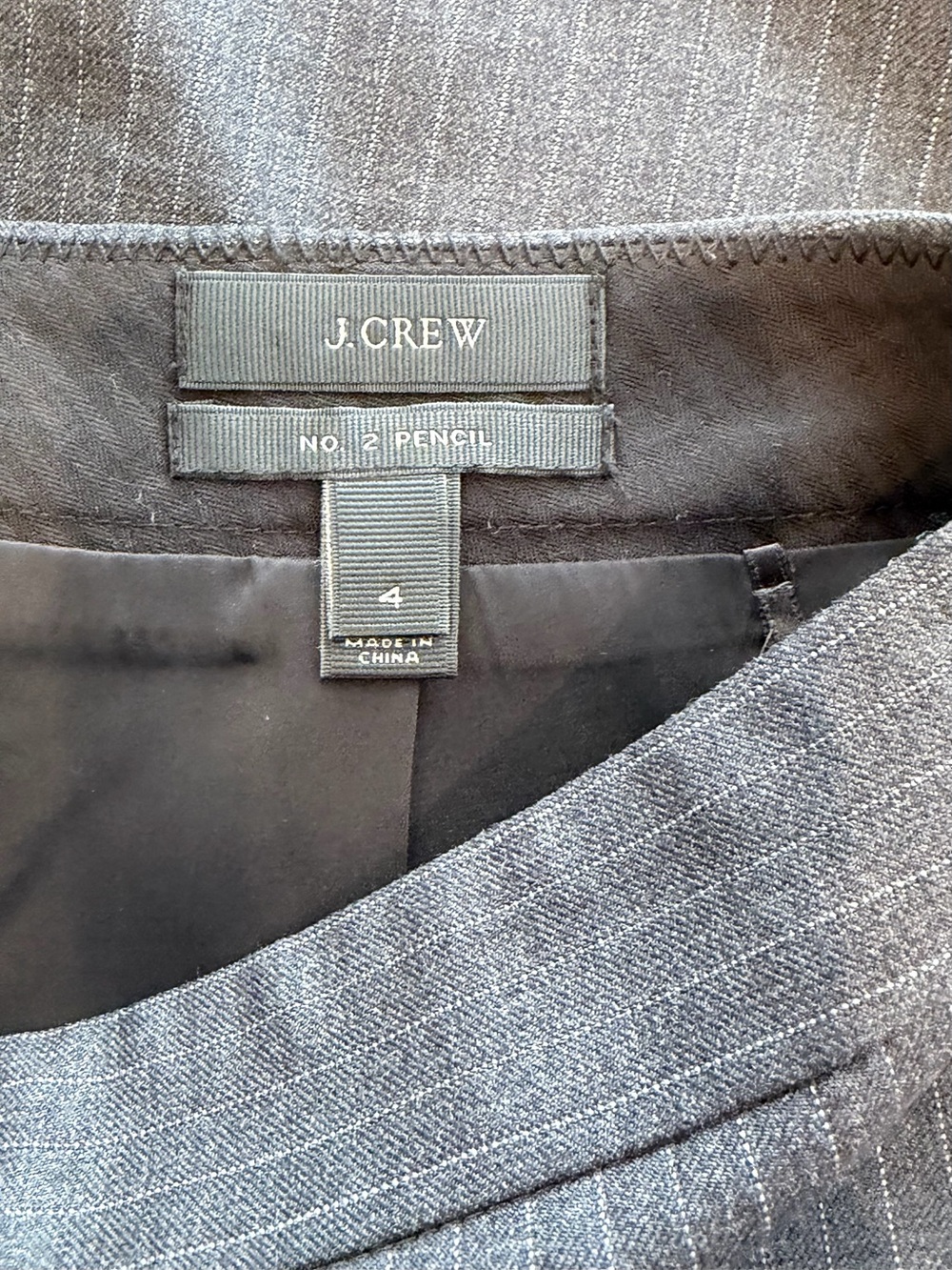 J.Crew No. 2 Pencil Skirt – Women’s Size 4 | Gray Pinstripe | 100% Wool - Picture 6 of 9